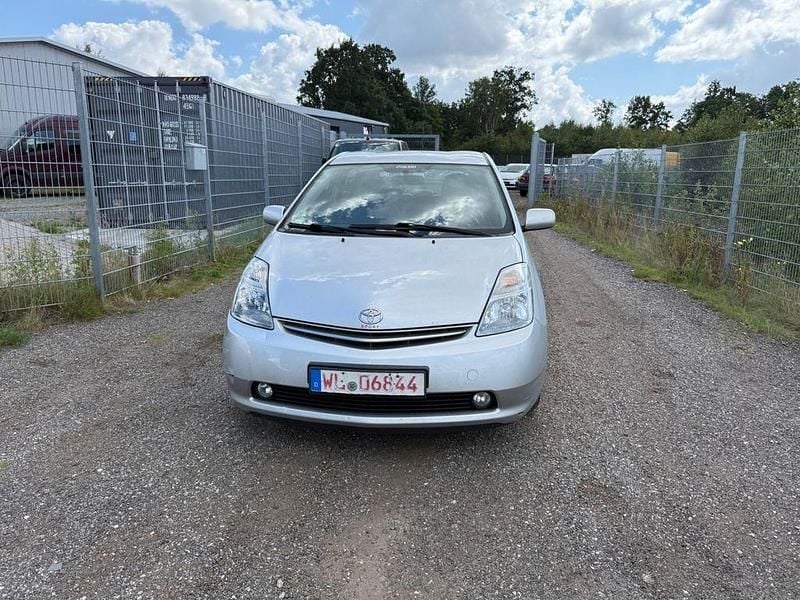 Gebraucht Toyota Prius Sol 77 PS (56 kW) 2009 Silber Kleinwagen