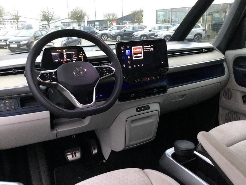 Używany VW ID. Buzz Pro 150 kW (204 KM) 2022 Niebieski Minivan