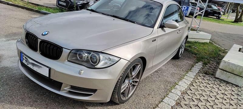 Andere farben Gebraucht 2008 BMW 125 Coupé Coupé | 10.999 € - Bild 1/4