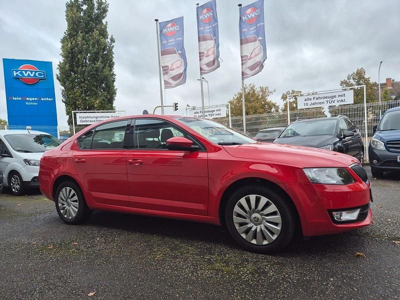 Gebraucht Skoda Octavia 110 PS (80 kW) 2016 Rot Limousine