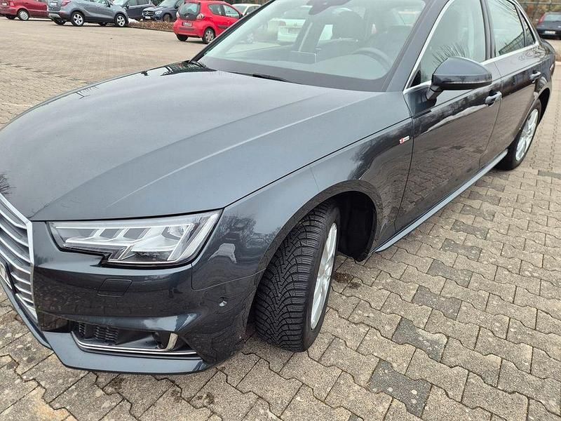 Gebraucht Audi A4 Design 150 PS (110 kW) 2016 Grau Limousine