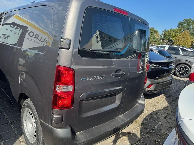 Gebraucht Peugeot e-Expert 100 kW (136 PS) 2025 Grau Van