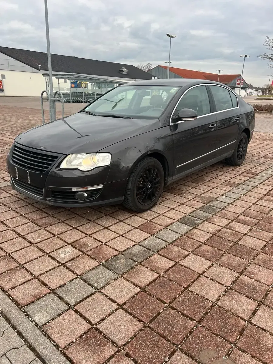 Gebraucht VW Passat 140 PS (102 kW) 2007 Braun Limousine