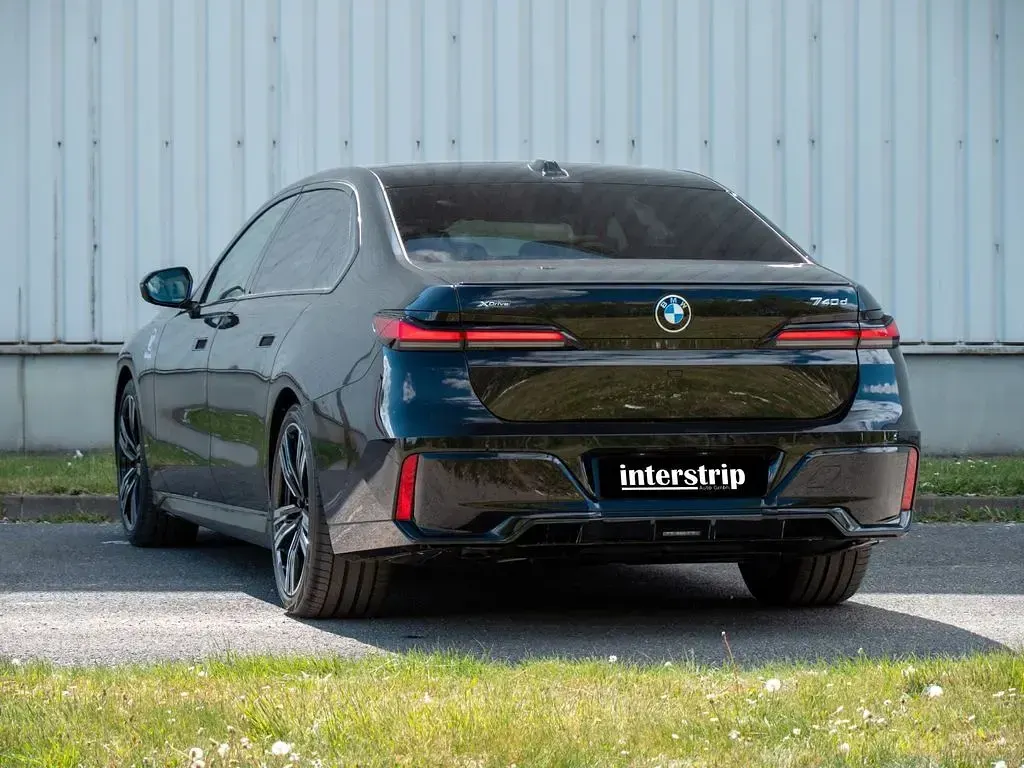 Gebraucht BMW 740 M Sport 286 PS (210 kW) 2026 Schwarz Limousine