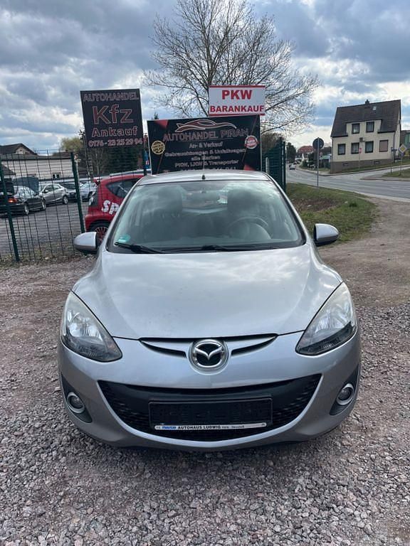 Gebraucht Mazda 2 Center-Line 75 PS (55 kW) 2011 Grau Kleinwagen