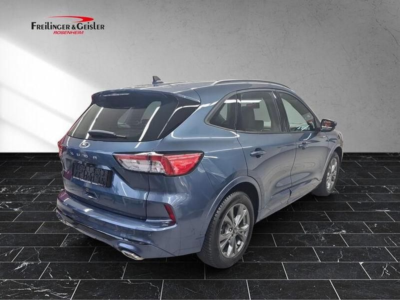 Gebraucht Ford Kuga ST-Line 150 PS (110 kW) 2023 Chromablau (metallic) SUV