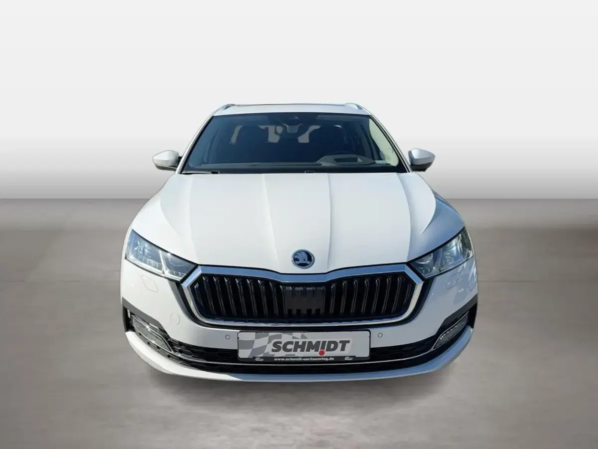 Gebraucht Skoda Octavia Style 116 PS (85 kW) 2023 Weiß Kombi