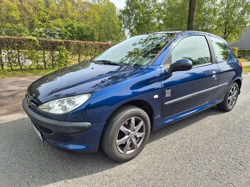 Gebraucht Peugeot 206 60 PS (44 kW) 2004 Blau Limousine