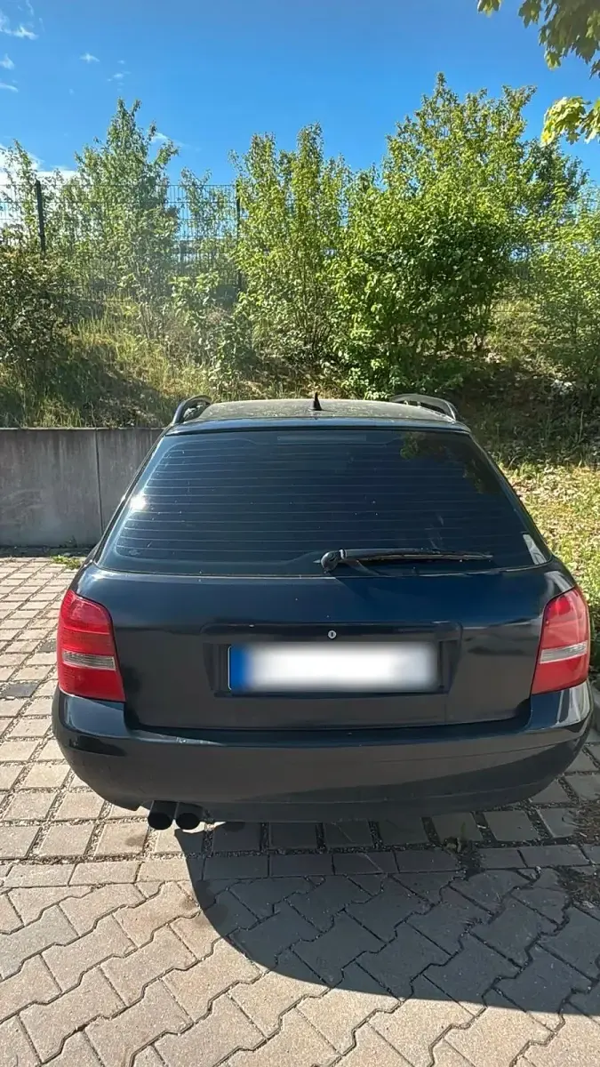 Gebraucht Audi A4 116 PS (85 kW) 2000 Grau Kombi