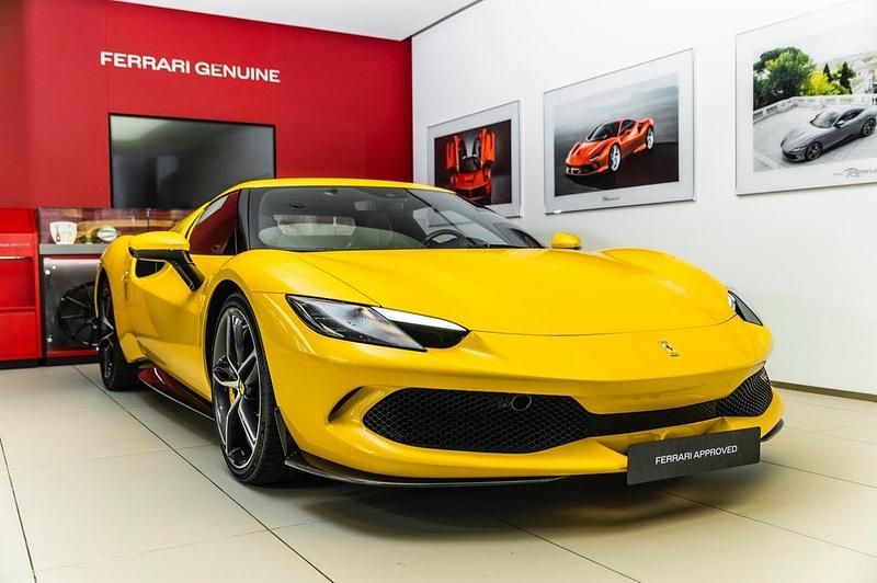 Gebraucht Ferrari 296 829 PS (609 kW) 2022 Gelb