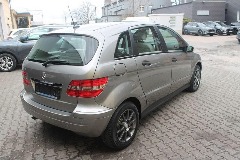Gebraucht Mercedes B170 116 PS (85 kW) 2006 Grau Van / Kleinbus