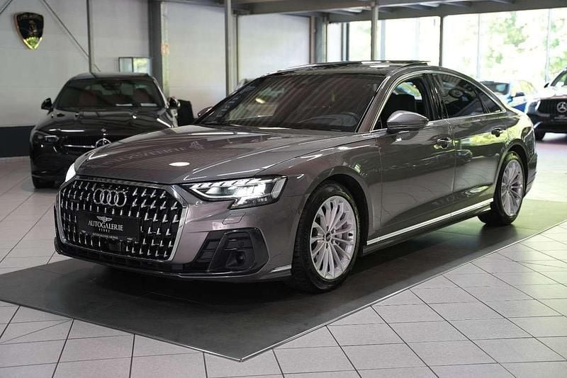 Usata Audi A8 340 CV (250 kW) 2022 Grigio Berlina