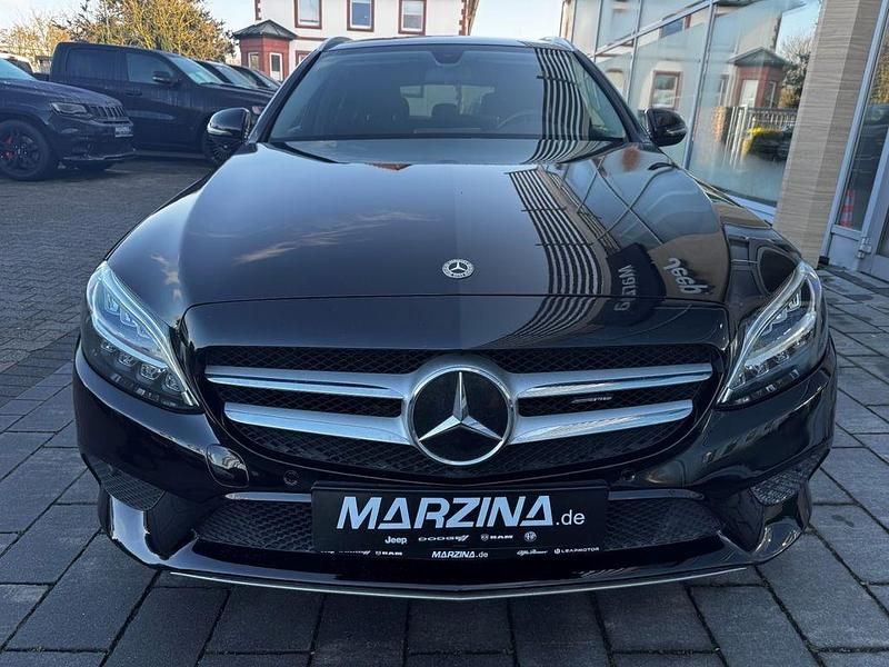 Gebraucht Mercedes C300e 320 PS (235 kW) 2020 Schwarz Kombi