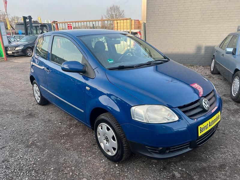 Gebraucht VW Fox 55 PS (40 kW) 2005 Blau Kleinwagen