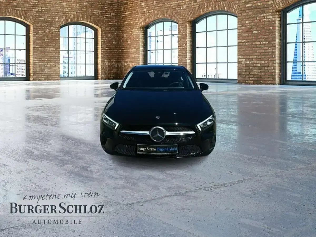 Gebraucht Mercedes A250 218 PS (160 kW) 2021 Unilack nachtschwarz Limousine