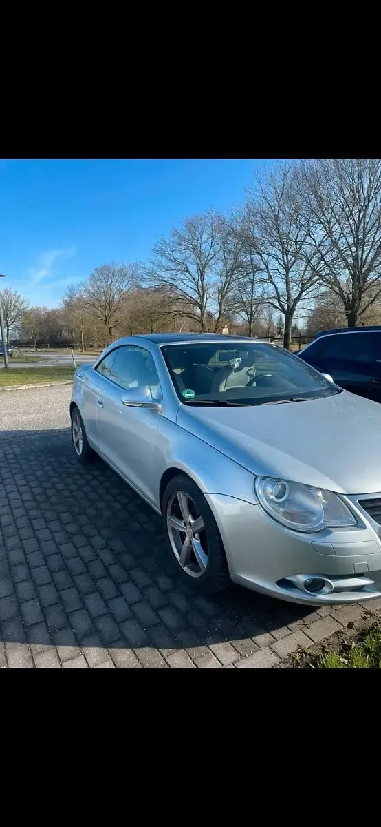 Używany VW Eos 115 KM (84 kW) 2006 Srebrny Kabriolet