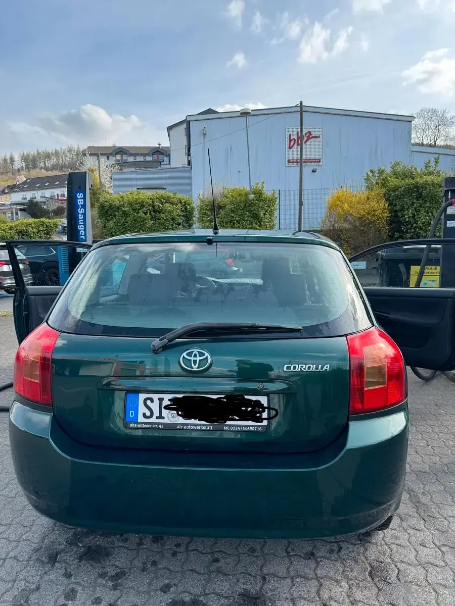 Gebraucht Toyota Corolla 97 PS (71 kW) 2003 Grün Kleinwagen