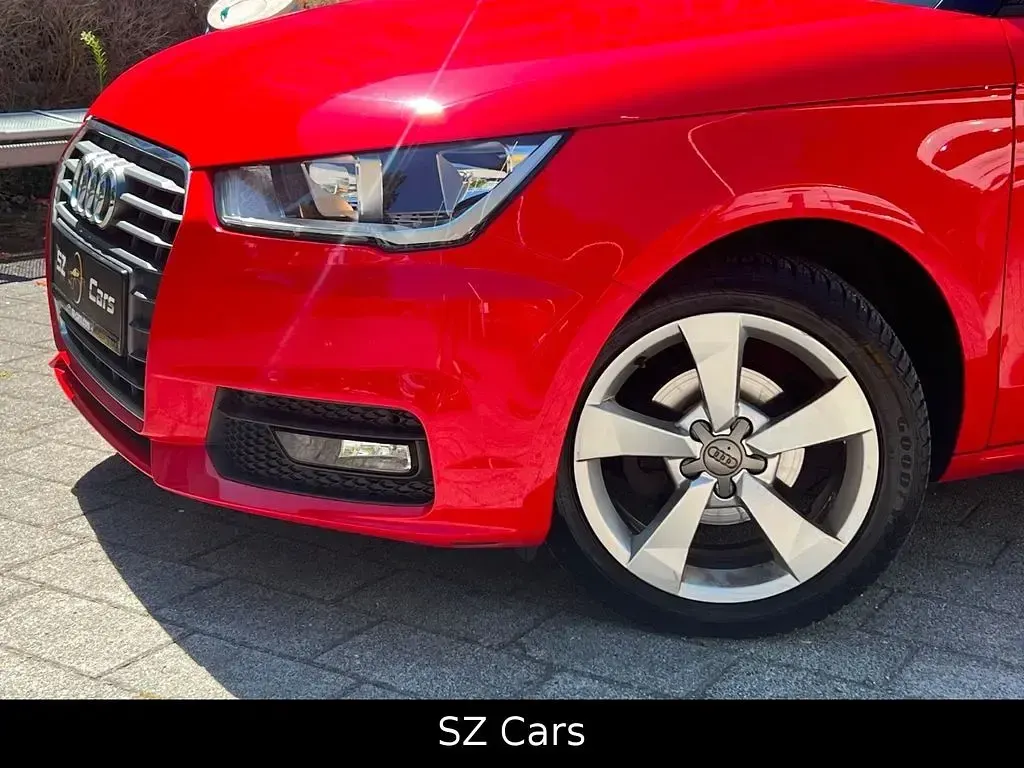 Gebraucht Audi A1 Sport 95 PS (69 kW) 2016 Rot Kleinwagen