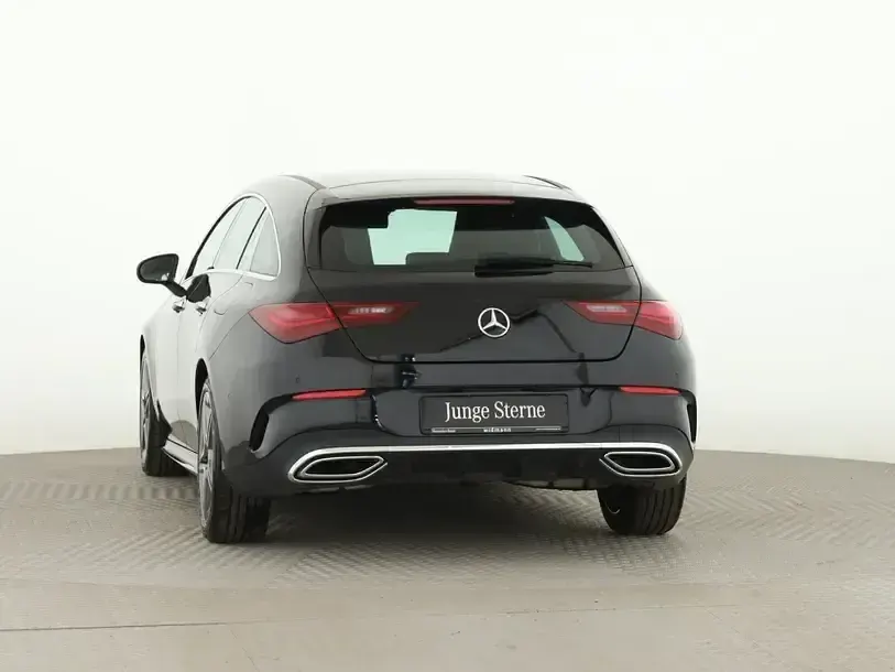 Gebraucht Mercedes CLA200 Shooting Brake Advanced Plus 163 PS (119 kW) 2025 Schwarz Kombi