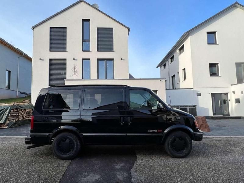 Gebraucht Chevrolet Astro LT 163 PS (119 kW) 1995 Schwarz Van / Kleinbus