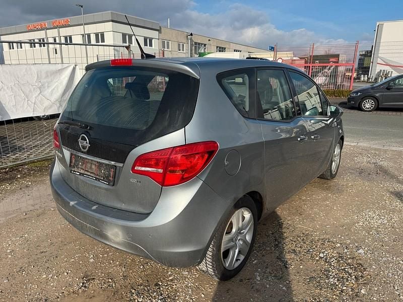 Gebraucht Opel Meriva 101 PS (74 kW) 2012 Grau Van / Kleinbus