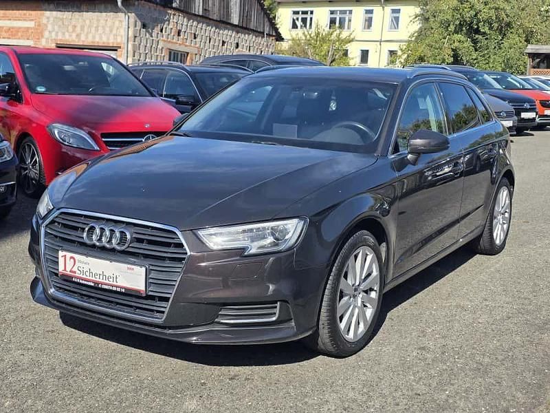 Braun Gebraucht 2017 Audi A3 Sportback Design Limousine | 15.210 € (Fairer Preis) - Bild 1/4