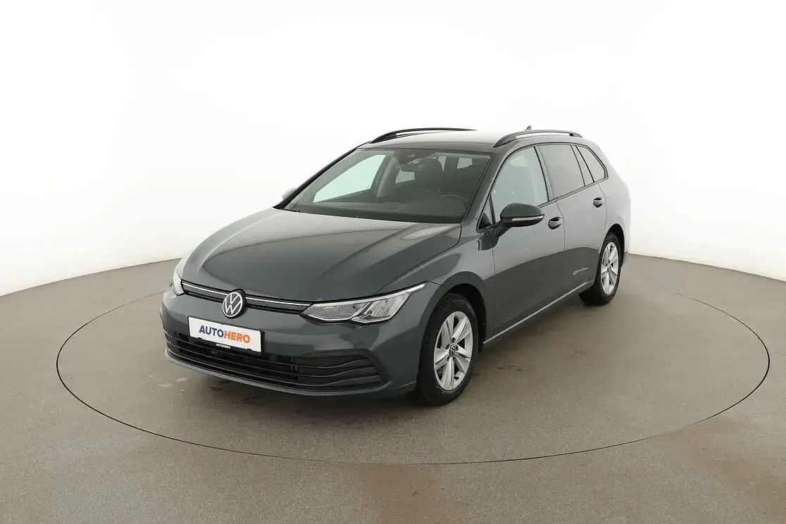 Gebraucht VW Golf VIII Life 150 PS (110 kW) 2021 Kombi
