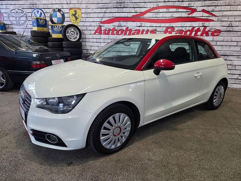 Gebraucht Audi A1 Attraction 86 PS (63 kW) 2011 Weiß Kleinwagen