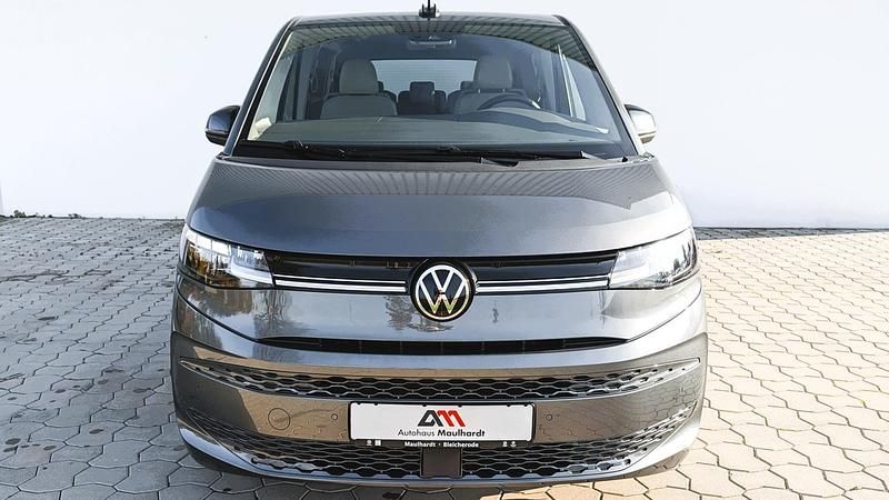 Gebraucht VW Multivan Life 150 PS (110 kW) 2024 Indiumgrau metallic Van / Kleinbus