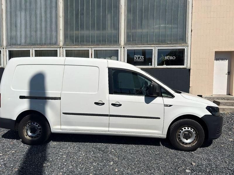 Second-hand VW Caddy 102 CP (75 kW) 2017 Alb Monovolum