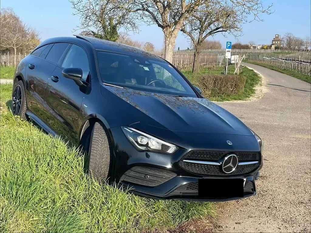 Gebraucht Mercedes CLA220 190 PS (139 kW) 2020 Schwarz Coupé