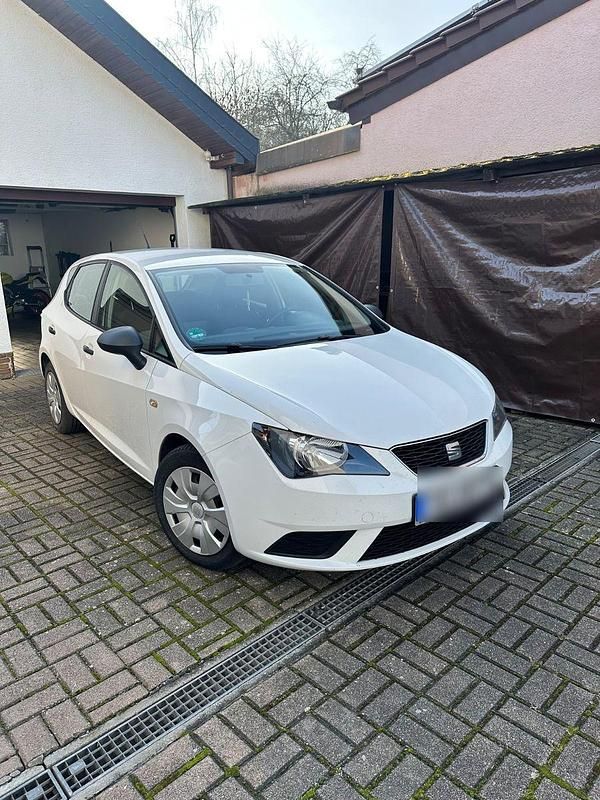 Weiß Gebraucht 2013 Seat Ibiza Kleinwagen | 5.500 € (Guter Preis) - Bild 1/4