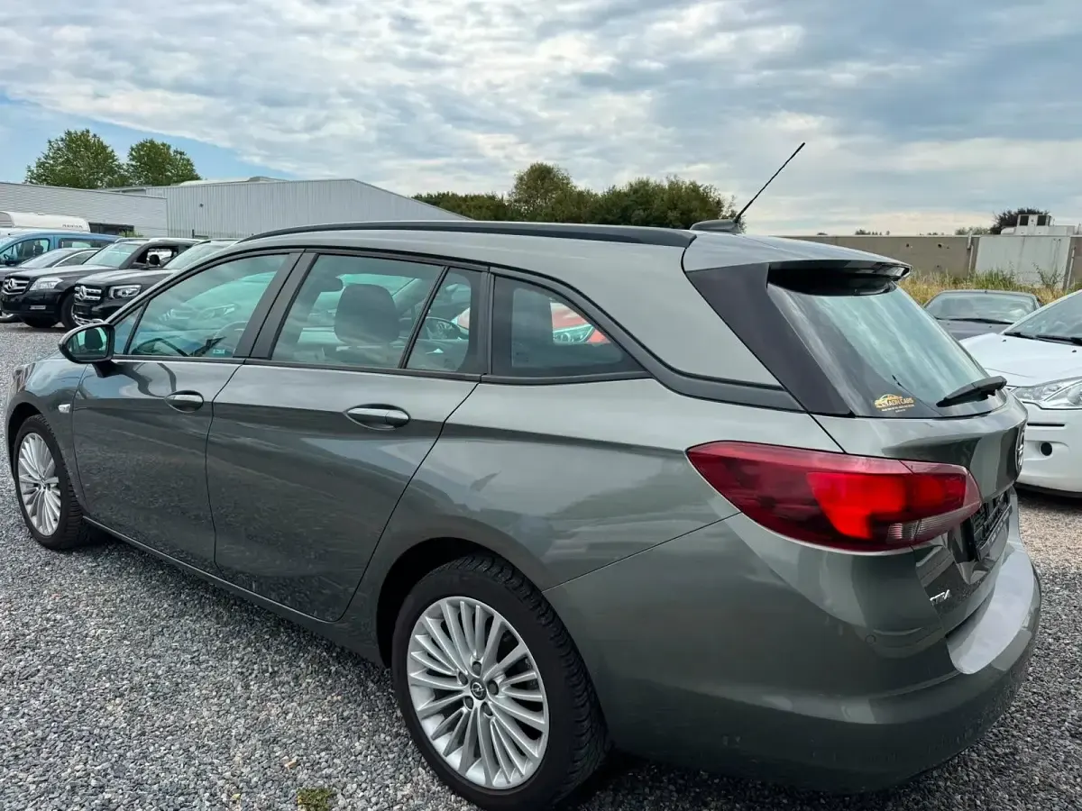 Gebraucht Opel Astra 110 PS (80 kW) 2018 Grau Kombi