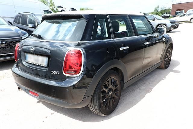 Midnight black metallic midnight black metallic Gebraucht 2020 Mini Cooper Pepper Kleinwagen | 13.760 € (Superpreis) - Bild 1/4