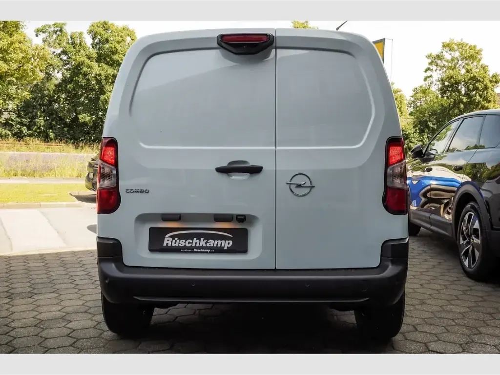 Neu Opel Combo 101 PS (74 kW) 2026 Weiss Van / Kleinbus