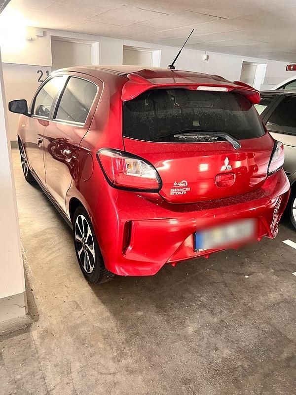 Rot Gebraucht 2022 Mitsubishi Space Star Select+ Kleinwagen | 12.800 € (Fairer Preis) - Bild 1/4