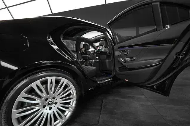 Gebraucht Mercedes S560 469 PS (344 kW) 2020 Obsidianschwarz Limousine
