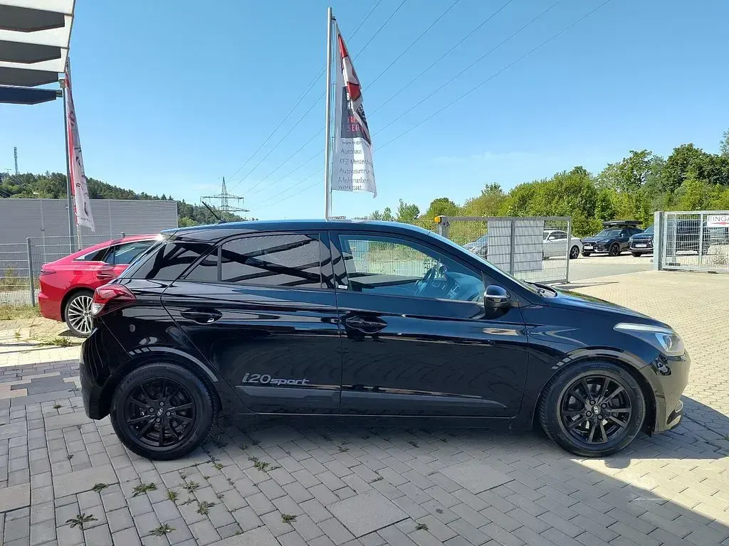Gebraucht Hyundai i20 Sport 120 PS (88 kW) 2016 Schwarz Limousine