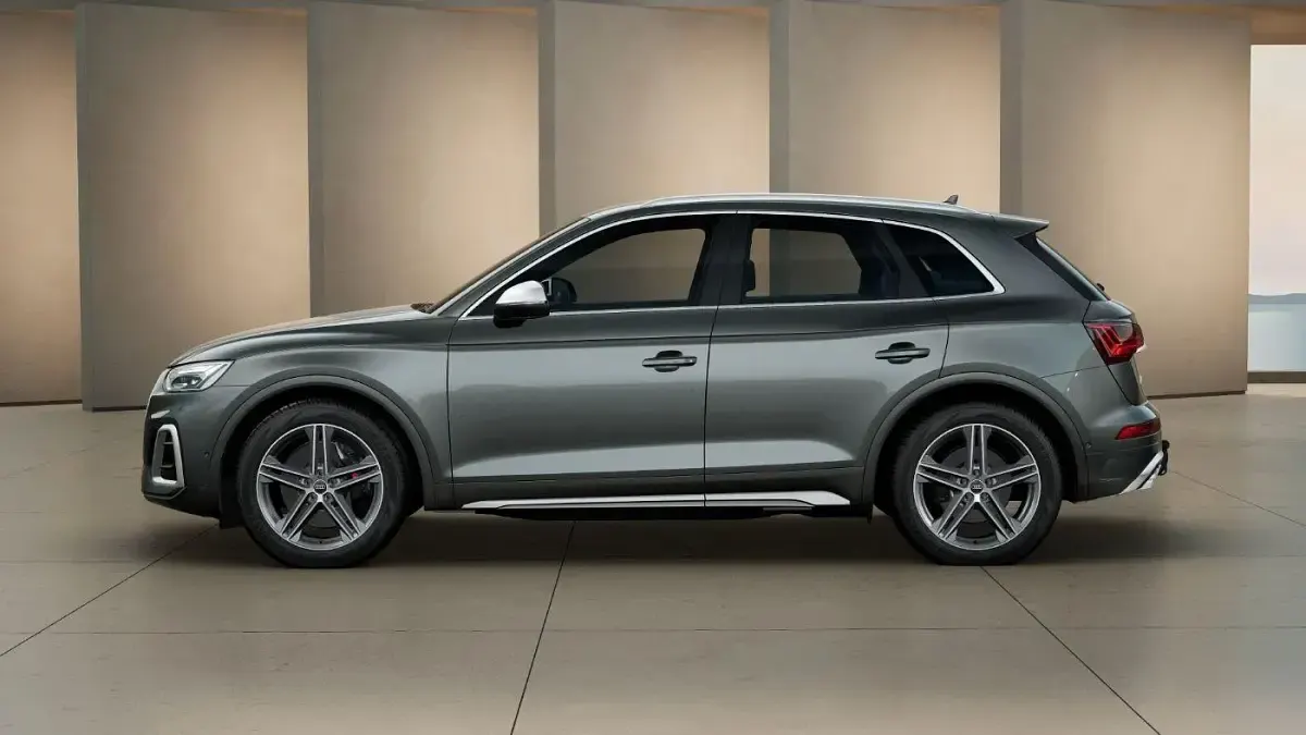 Gebraucht Audi SQ5 Ambiente 341 PS (250 kW) 2025 Chronosgrau metallic SUV