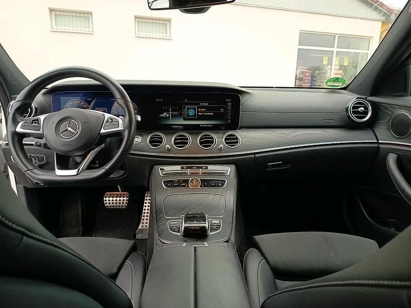 Gebraucht Mercedes E350 AMG line 258 PS (189 kW) 2018 Weiß Kombi