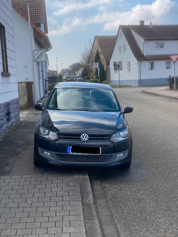 Schwarz Gebraucht 2010 VW Polo Trendline Limousine | 3.600 € (Fairer Preis) - Bild 1/4