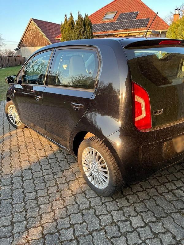 Gebraucht VW up! high up! 75 PS (55 kW) 2014 Schwarz Kleinwagen