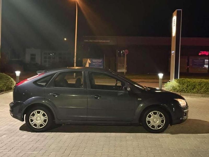 Gebraucht Ford Focus 116 PS (85 kW) 2008 Limousine