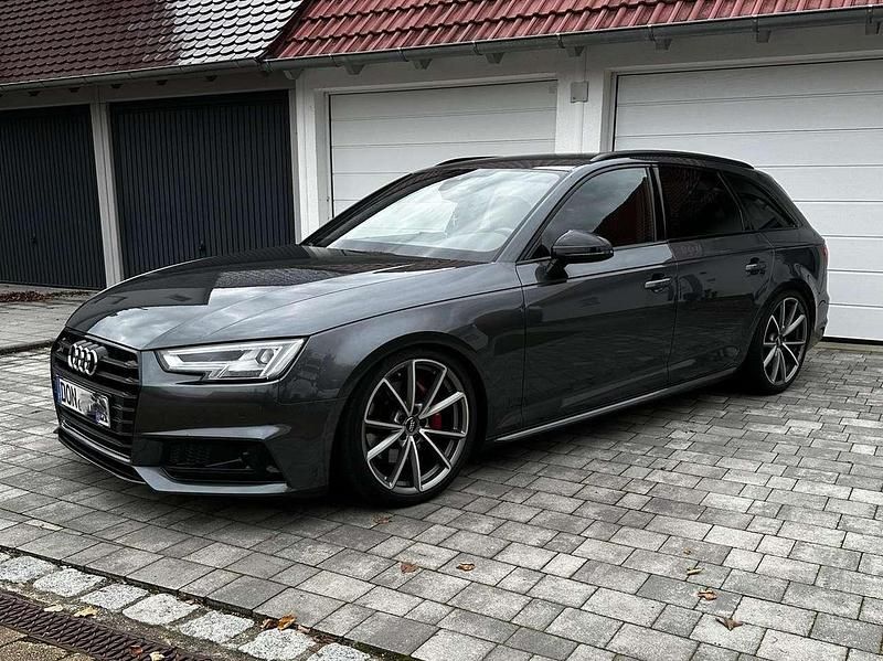 Gebraucht Audi S4 Ambiente 354 PS (260 kW) 2017 Grau Kombi