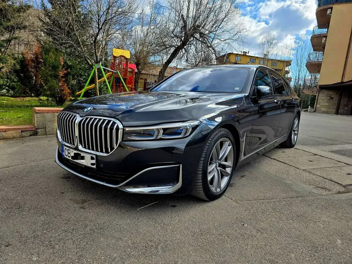 Second-hand BMW 740 340 CP (250 kW) 2021 Gri Berlinǎ