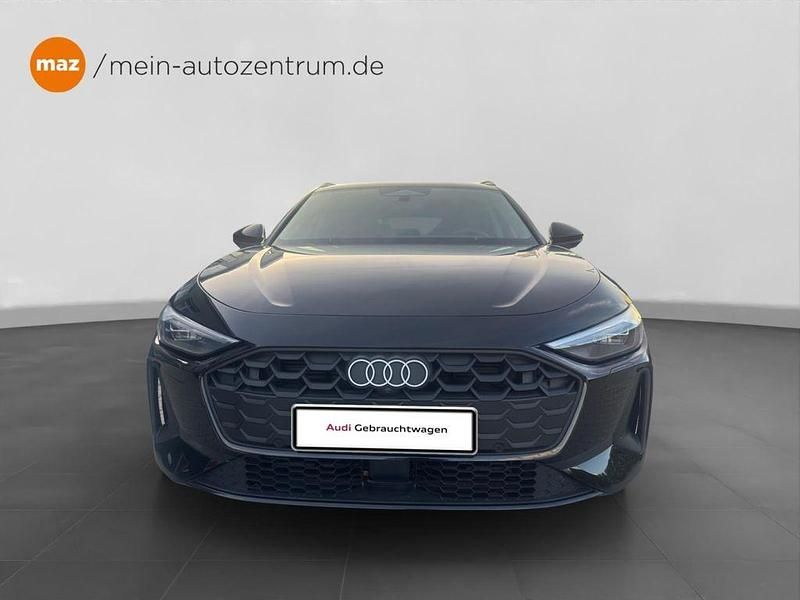Gebraucht Audi A5 Sport 150 PS (110 kW) 2025 Mythosschwarz metallic Kombi