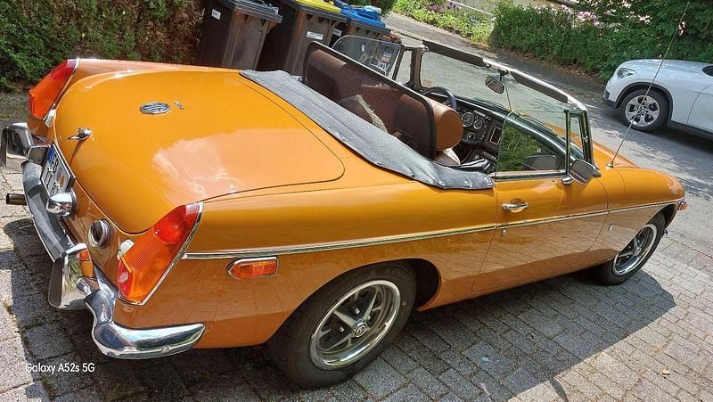 Occasion MG B 90 ch (66 kW) 1974 Orange Cabriolet