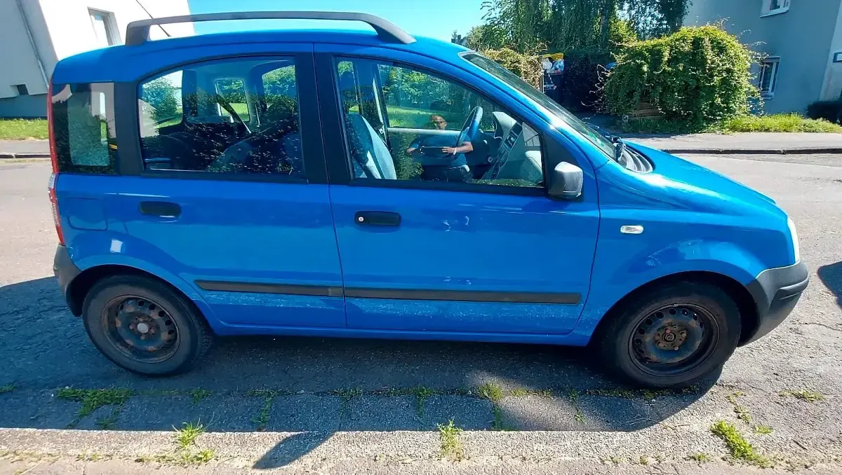 Occasion Fiat Panda 60 ch (44 kW) 2007 Bleue Citadine