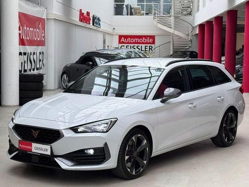 Weiß Gebraucht 2023 Cupra Leon Limousine | 26.900 € (Guter Preis) - Bild 1/4