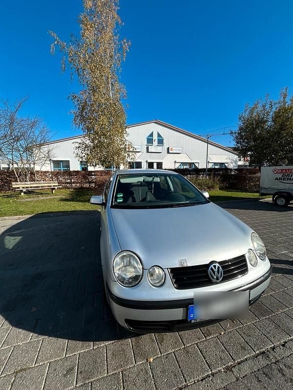 Grau Gebraucht 2005 VW Polo Kleinwagen | 1.000 € (Superpreis) - Bild 1/4